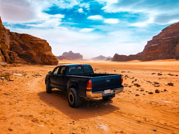 Wadi Rum Adventures in Jordan’s Breathtaking Desert Landscape